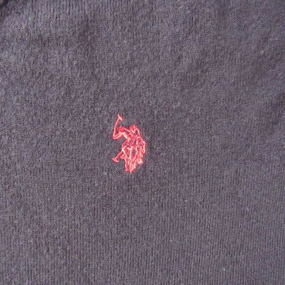 Classic Men's Black Solid V-Neck Sweater by U.S. Polo Assn. Size M - Picture 5 of 10